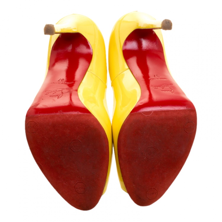 مملوكة مسبقًا Christian Louboutin Yellow Patent Leather Flo Peep Toe Pumps Size 37