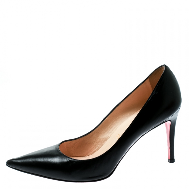 مملوكة مسبقًا Christian Louboutin Black Leather Pointed Toe Pumps Size 39.5