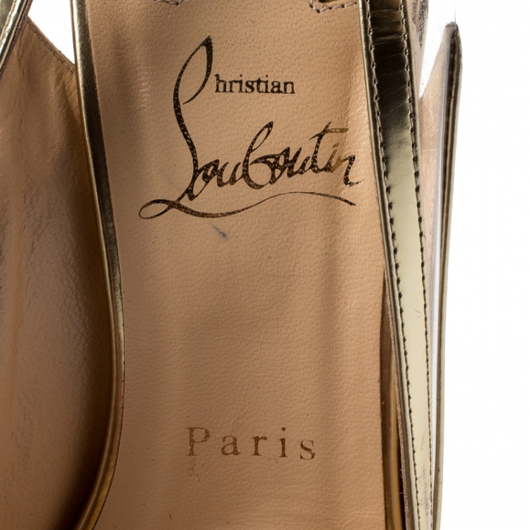 Pre Owned Christian Louboutin Metallic Gold Leather And PVC Paulina Pointed Toe Slingback Sandals Size 38