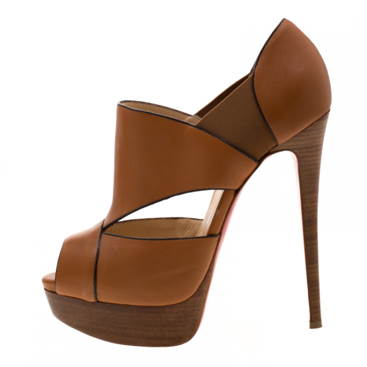 Pre Owned Christian Louboutin Brown Leather Platform Pumps Size 38