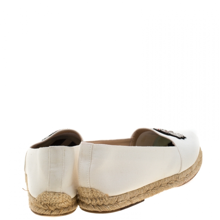 Pre Owned Christian Louboutin White Canvas Gala Embroidered Crest Espadrille Loafers Size 39