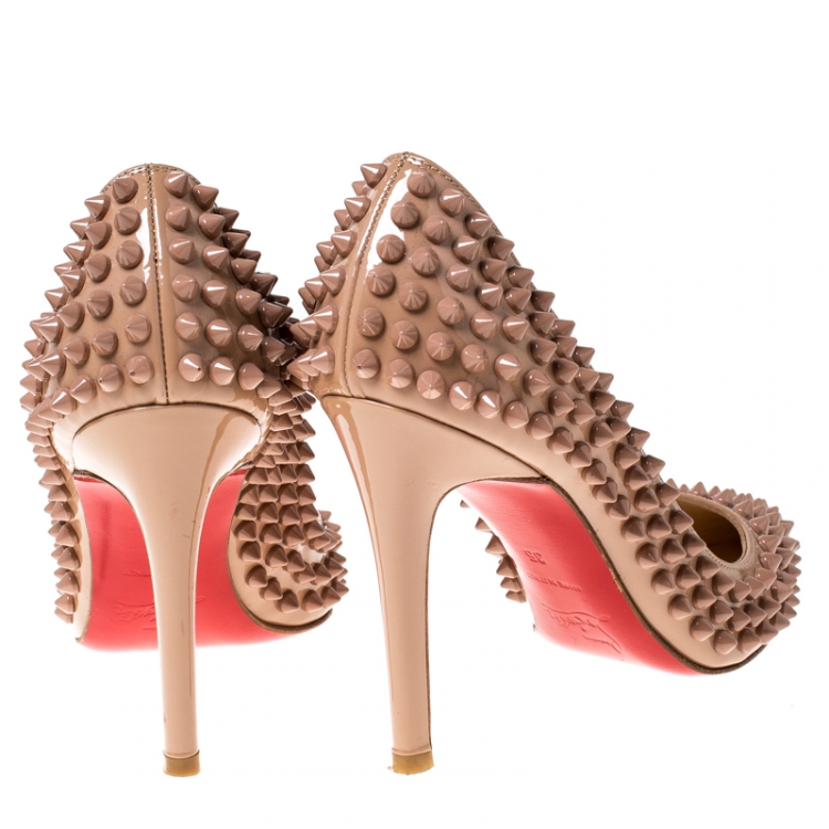 Pre Owned Christian Louboutin Beige Patent Leather Pigalle Spikes Pumps Size 35