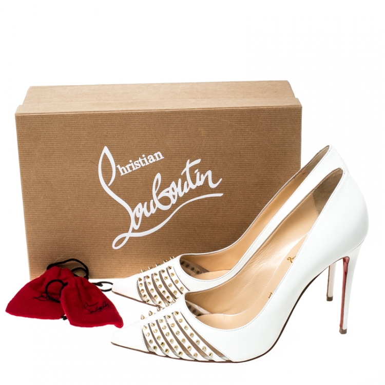 مملوكة مسبقًا Christian Louboutin White Leather Bareta Spike Pointed Toe Pumps Size 39.5