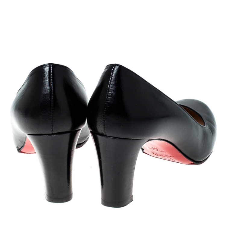 مملوكة مسبقًا Christian Louboutin Black Leather Mistica Pumps Size 37