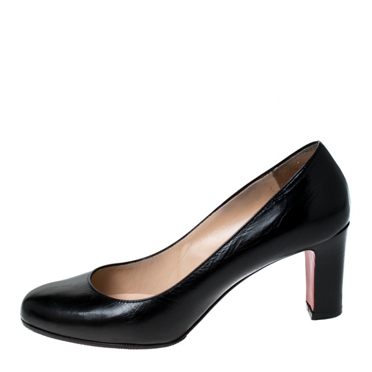 مملوكة مسبقًا Christian Louboutin Black Leather Mistica Pumps Size 37