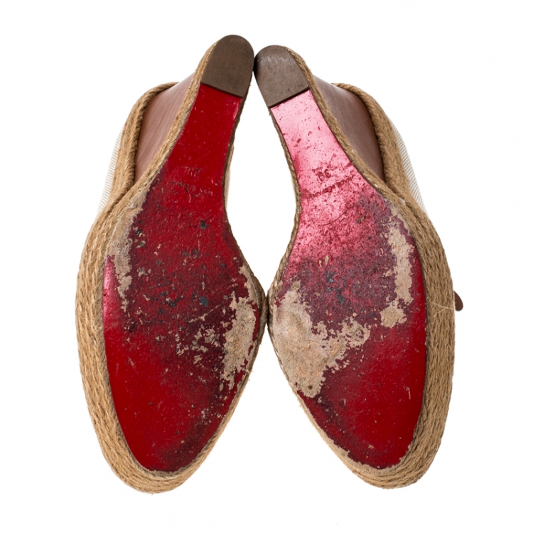 مملوكة مسبقًا Christian Louboutin Beige Canvas Espadrille Wedge Platform Ankle Booties Size 39