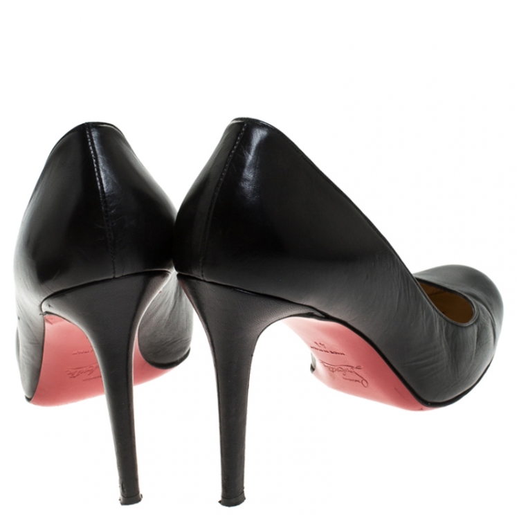 Pre Owned Christian Louboutin Black Leather Simple Round Toe Pumps Size 41