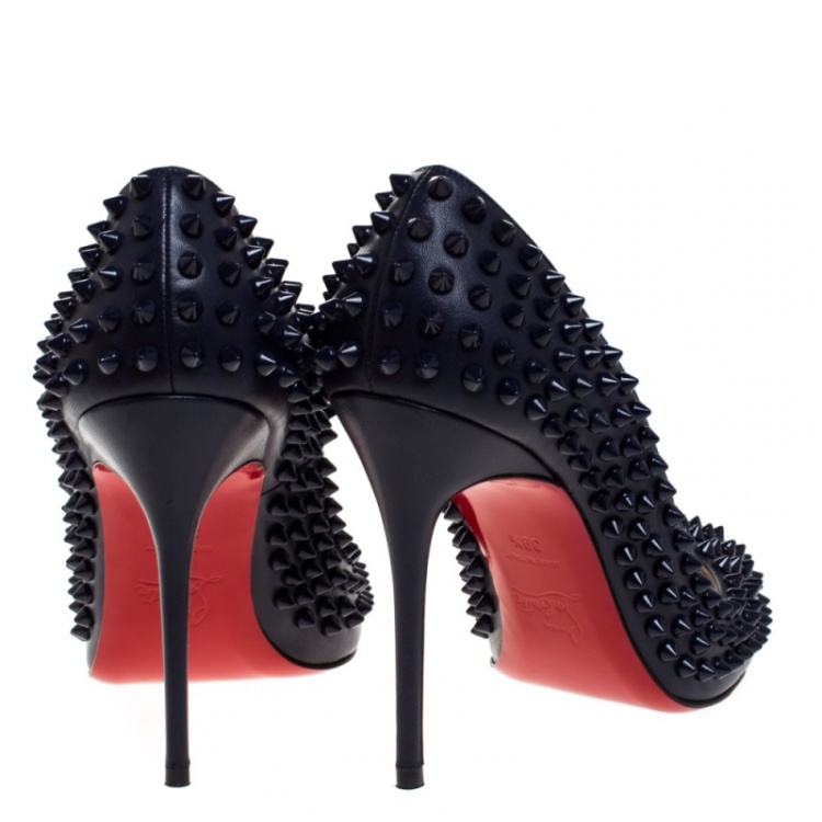 مملوكة مسبقًا Christian Louboutin Navy Blue Leather Fifi Spike Pumps Size 39.5