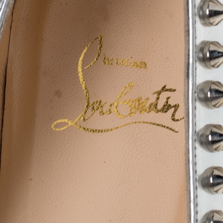 مملوكة مسبقًا Christian Louboutin Silver Leather Spiked Ballet Flats Size 39.5