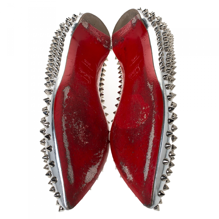 مملوكة مسبقًا Christian Louboutin Silver Leather Spiked Ballet Flats Size 39.5