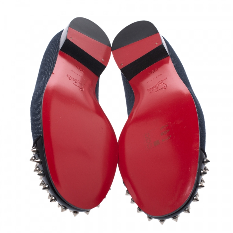 مملوكة مسبقًا Christian Louboutin Blue/Black Denim And Patent Spiked Cap Toe Harvanana Smoking Slippers Size 40.5