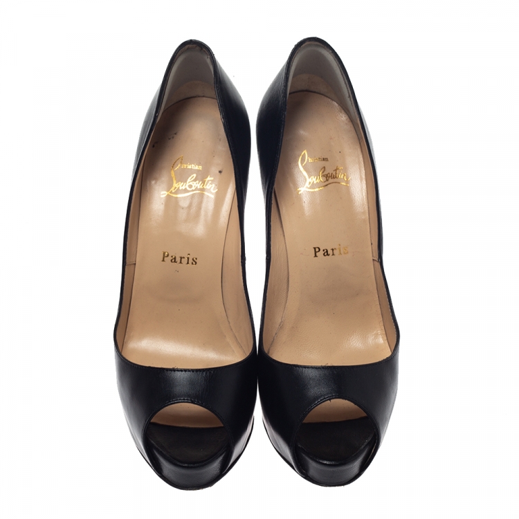 مملوكة مسبقًا Christian Louboutin Black Leather Peep Toe Very Prive Pump Size 39
