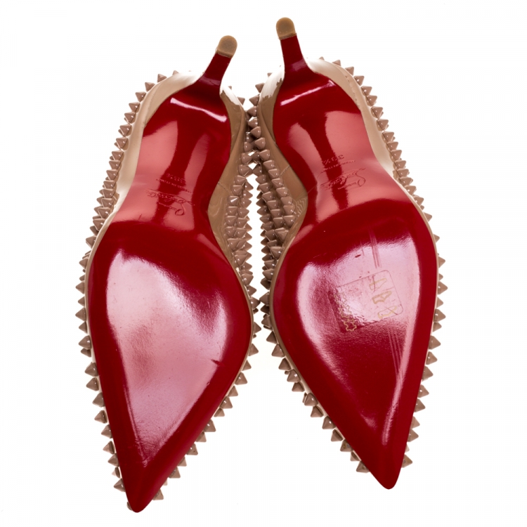 Pre Owned Christian Louboutin Beige Patent Leather Pigalle Spikes Pumps Size 39.5