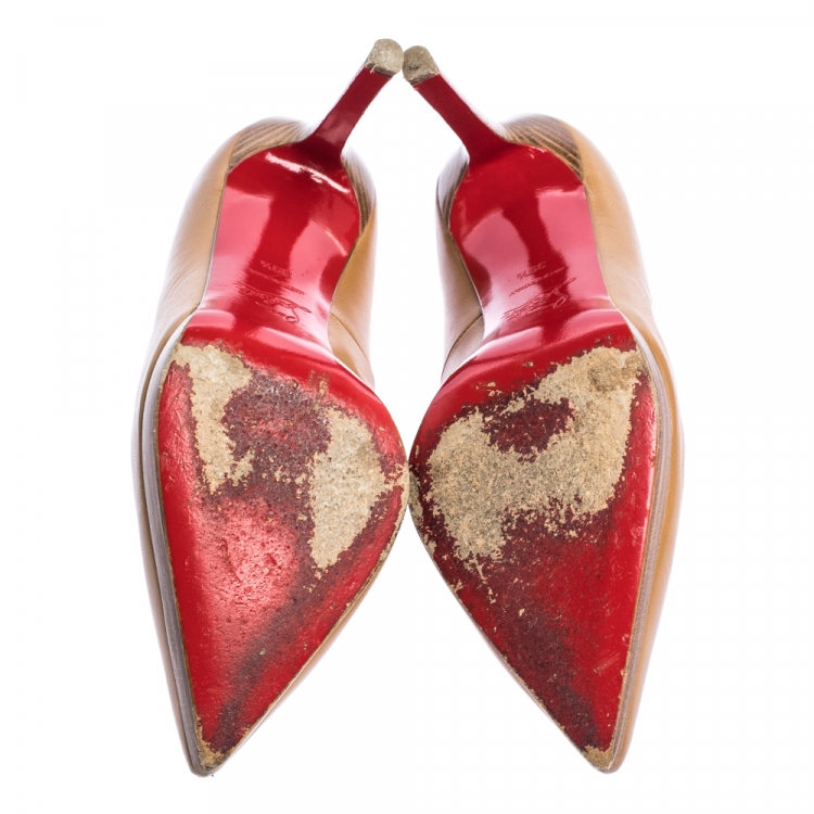 مملوكة مسبقًا Christian Louboutin Beige Leather Pigalle Plato Pointed Toe Pumps Size 39.5