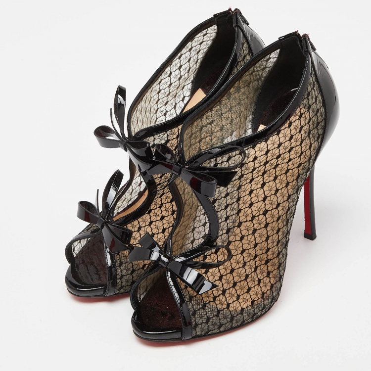 مملوكة مسبقًا Christian Louboutin Black Patent Leather and Mesh Empiralta Booties Size 40