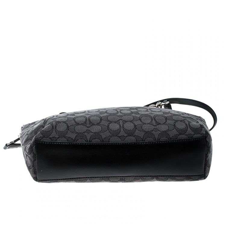 Pre Owned Coach Grey/Black Signature Canvas and Leather Kelsey Tote