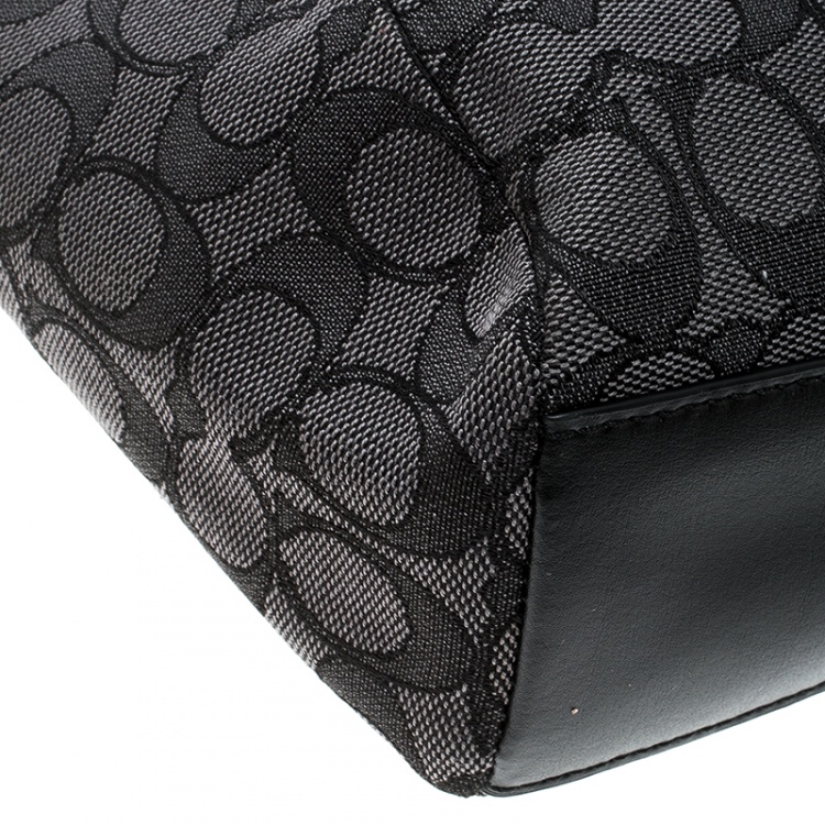 Pre Owned Coach Grey/Black Signature Canvas and Leather Kelsey Tote