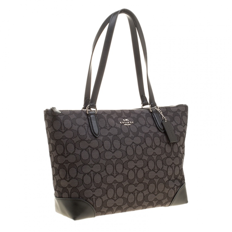 Pre Owned Coach Grey/Black Signature Canvas and Leather Tote