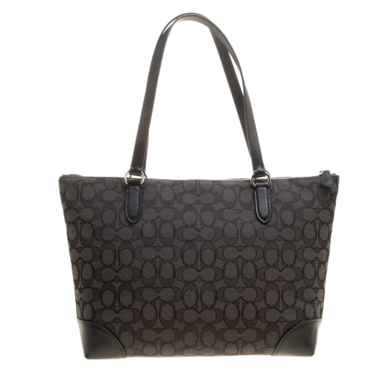 Pre Owned Coach Grey/Black Signature Canvas and Leather Tote