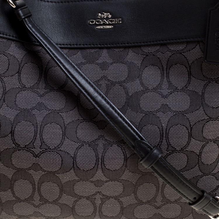 Pre Owned Coach Black Signature Canvas and Leather Small Lexy Shoulder Bag