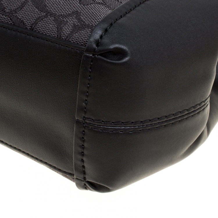 Pre Owned Coach Black Signature Canvas and Leather Small Lexy Shoulder Bag
