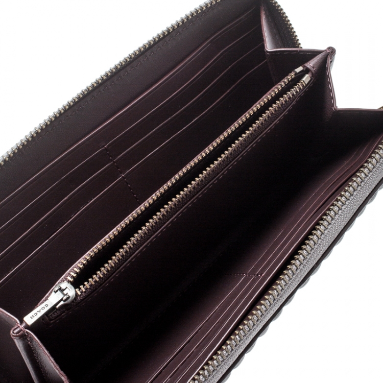 Pre Owned Coach Grey Quilted Leather Rivets Zip Around Wallet
