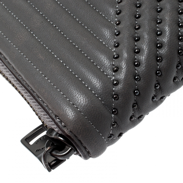 Pre Owned Coach Grey Quilted Leather Rivets Zip Around Wallet