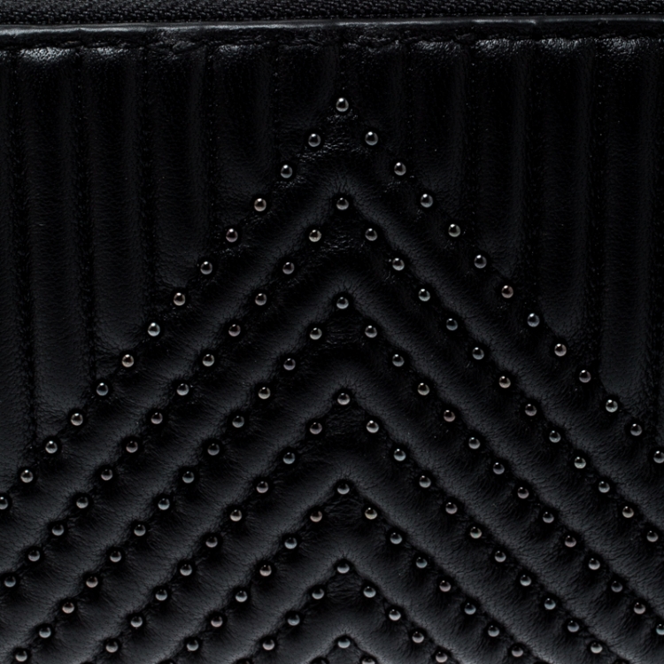 Pre Owned Coach Black Quilted Leather Rivets Zip Around Wallet