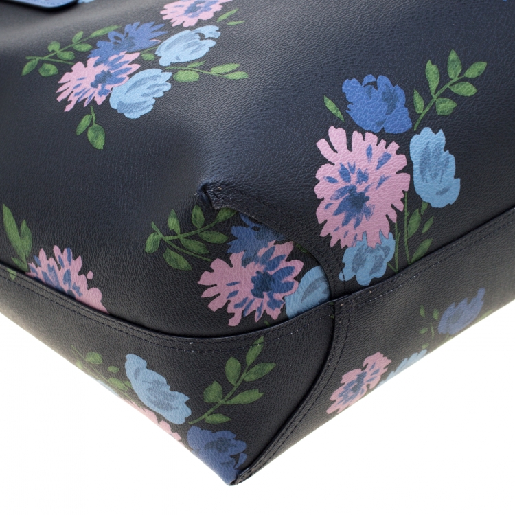 مملوكة مسبقًا Coach Navy Blue/Beige Floral Print And Signature Coated Canvas Reversible City Tote