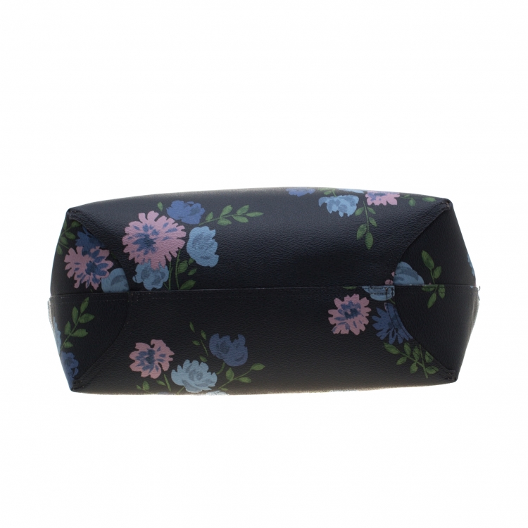 مملوكة مسبقًا Coach Navy Blue/Beige Floral Print And Signature Coated Canvas Reversible City Tote