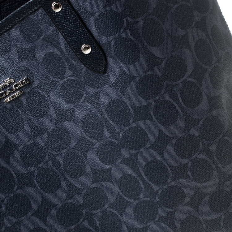 Pre Owned Coach Midnight Blue Signature Coated Canvas Reversible City Tote