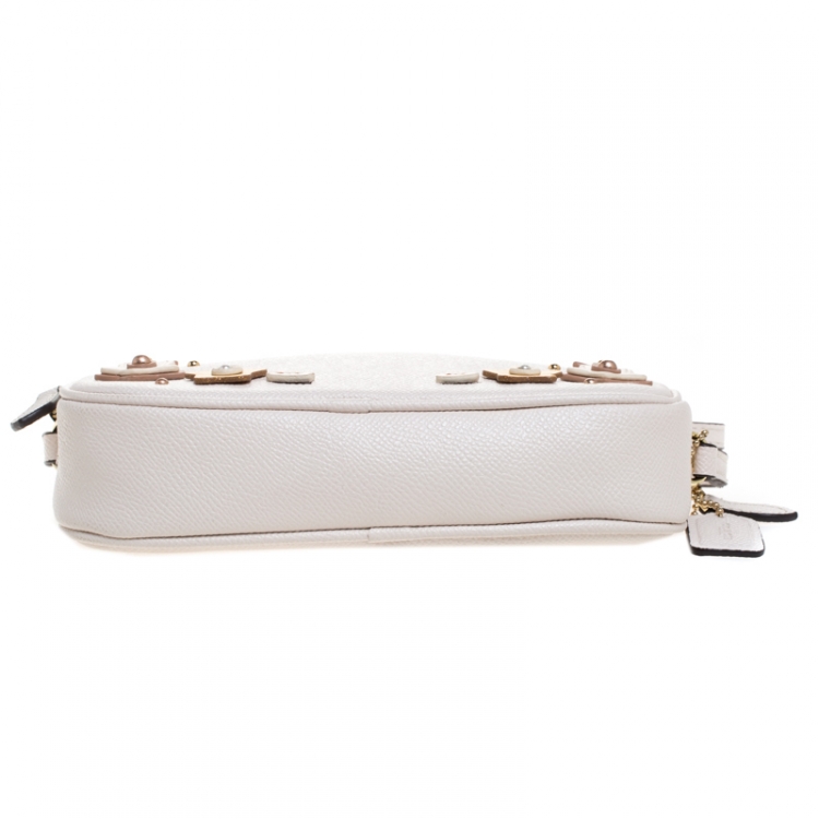Pre Owned Coach Off White Leather Double Zip Star Camera Crossbody Bag