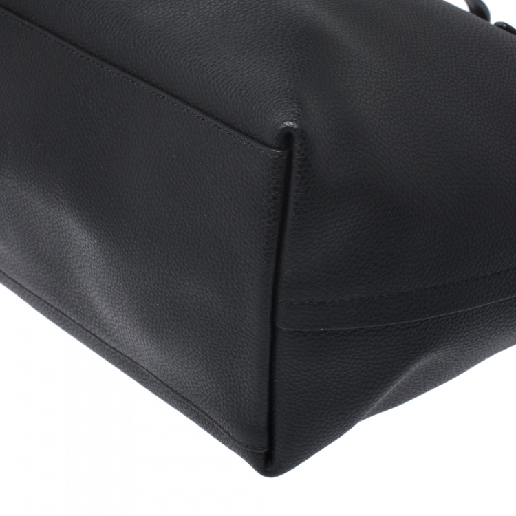 Pre Owned Coach Black Pebbled Leather Market Tote