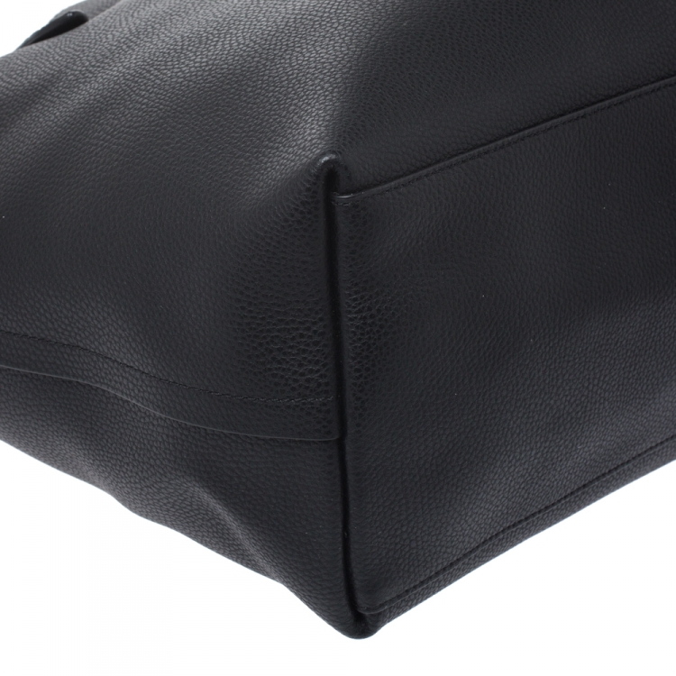 Pre Owned Coach Black Pebbled Leather Market Tote