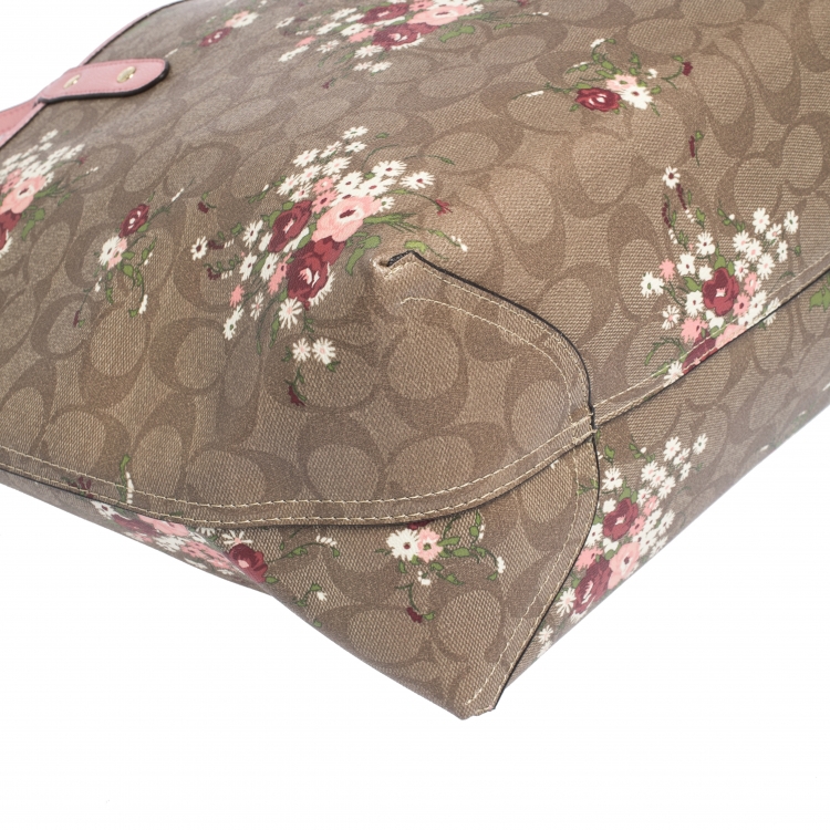 Pre Owned Coach Pink/Beige Signature Floral Print Coated Canvas and Leather Reversible City Tote