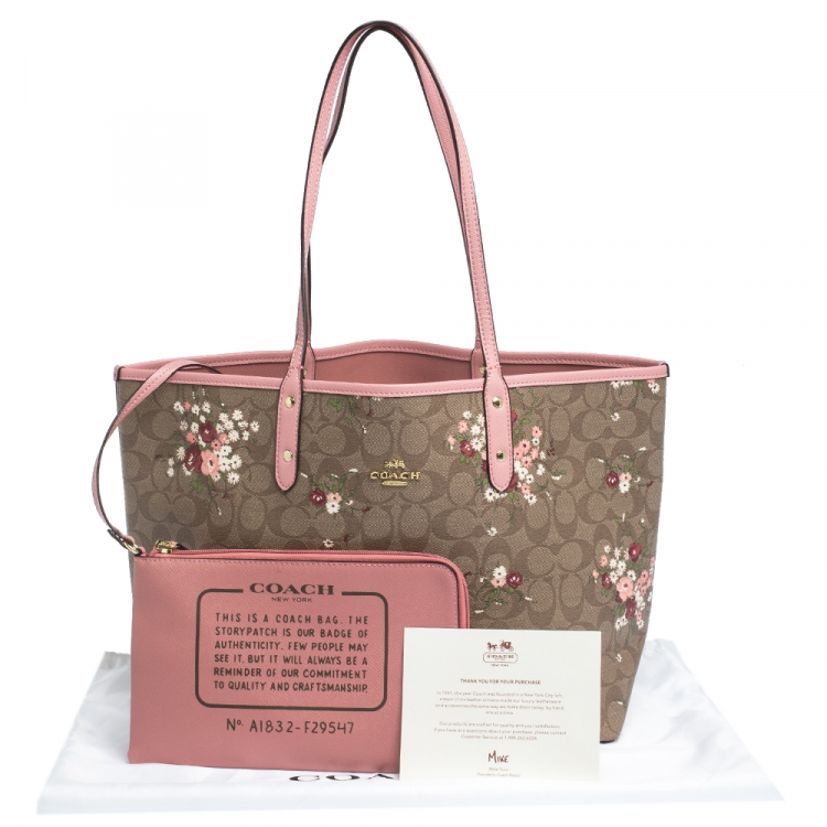 Pre Owned Coach Pink/Beige Signature Floral Print Coated Canvas and Leather Reversible City Tote