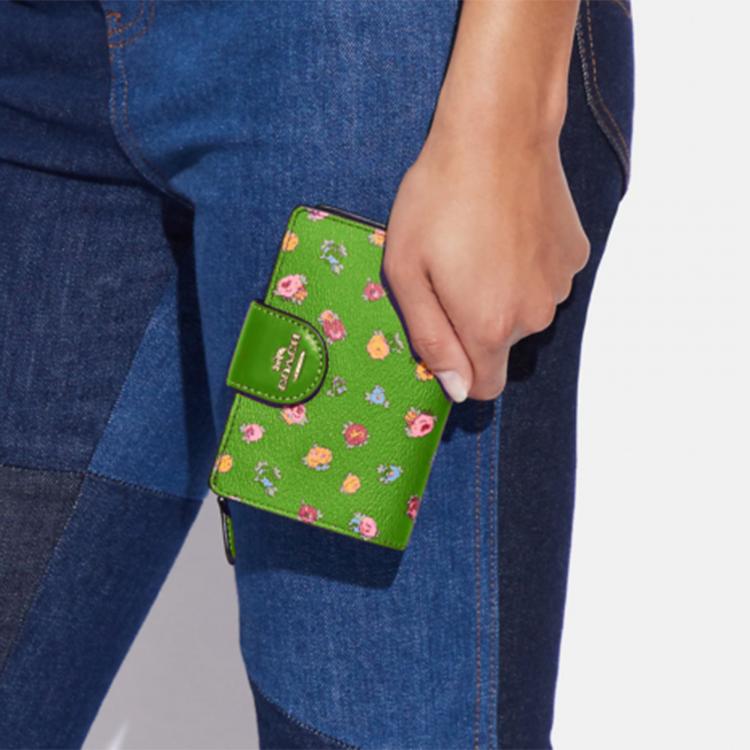 Pre Owned Coach Green Leather Vintage Rose Print Zip Wallet