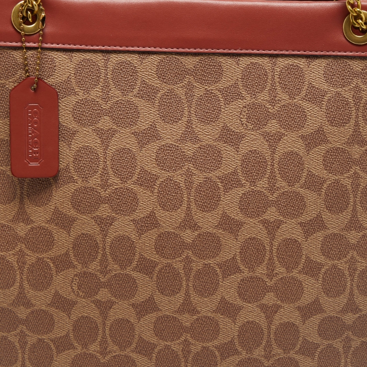 Pre Owned Coach Old Rose/Beige Signature Coated Canvas Cashin Chain Tote