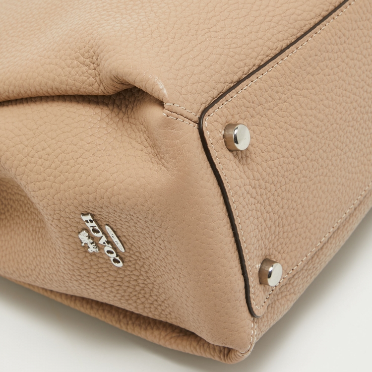 Pre Owned Coach Beige Leather Shay Shoulder Bag