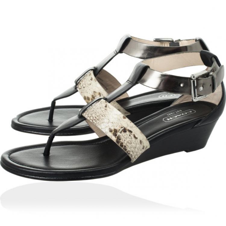 مملوكة مسبقًا Coach Black Leather &amp; Snakeskin T Strap Velvet Wedges Sandals Size 37