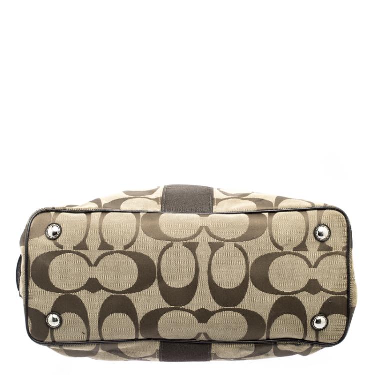 Pre Owned Coach Beige/Brown Canvas Shoulder Bag