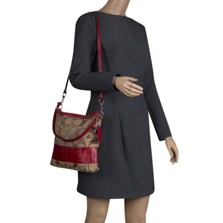 Pre Owned Coach Beige/Red Canvas Signature Crossbody Bag