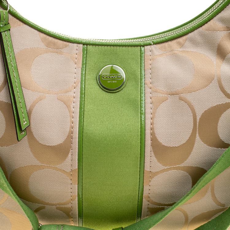 Pre Owned Coach Beige/Green Signature Canvas Stripe Convertible Hobo 