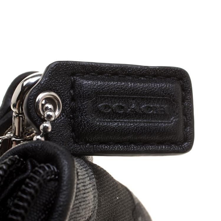 Pre Owned Coach Black Signature Canvas Wristlet Clutch