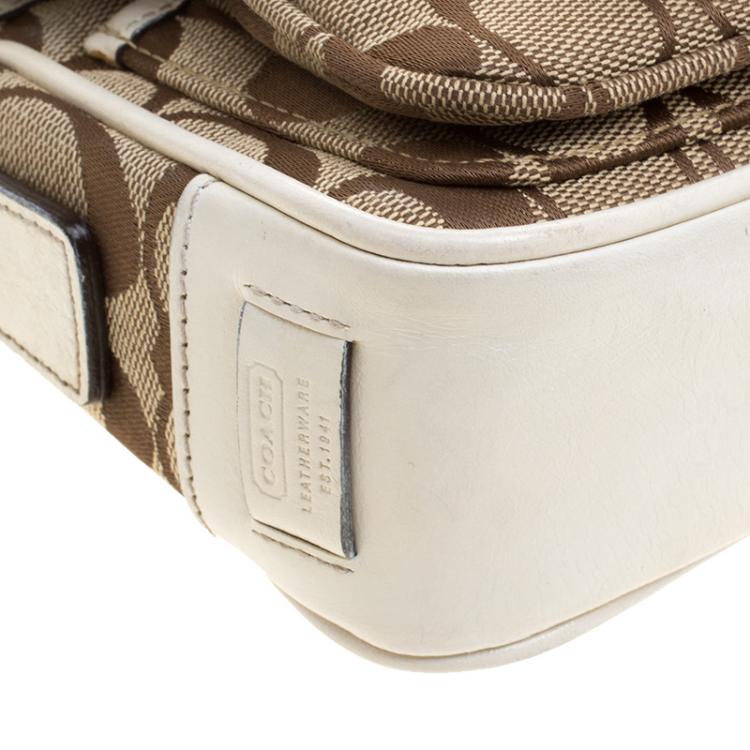 Pre Owned Coach White/Beige Signature Canvas Crossbody Bag