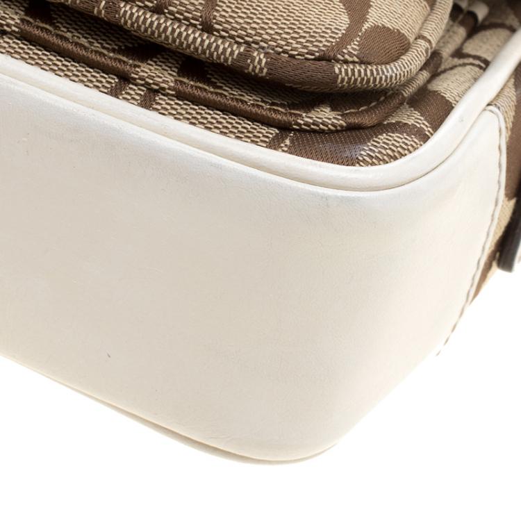 Pre Owned Coach White/Beige Signature Canvas Crossbody Bag