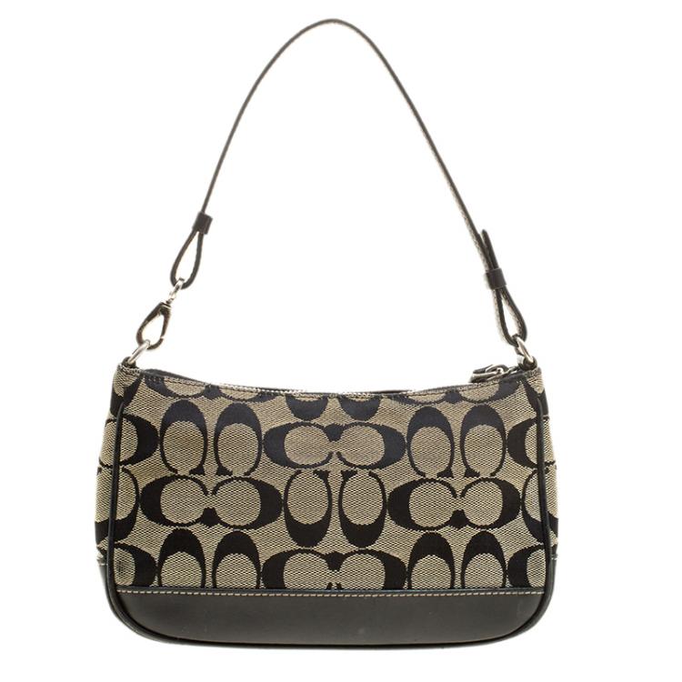 Pre Owned Coach Beige/Black Signature Canvas Shoulder Bag