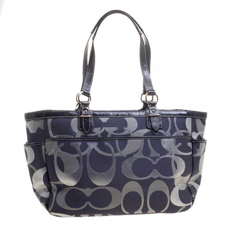 Pre Owned Coach Blue/Grey Optic Signature Jacquard and Patent Leather Tote