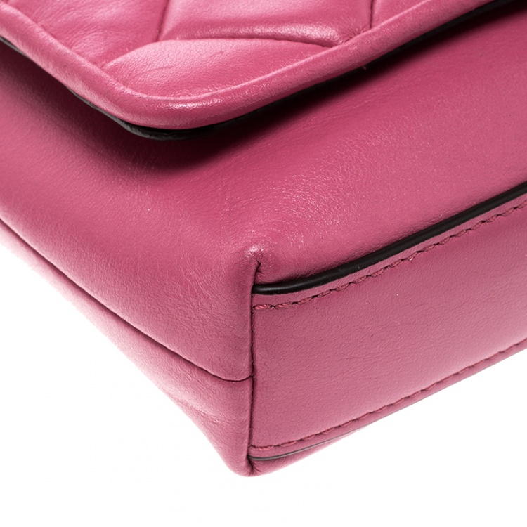 Pre Owned Coach Pink Quilted Leather Shoulder Bag
