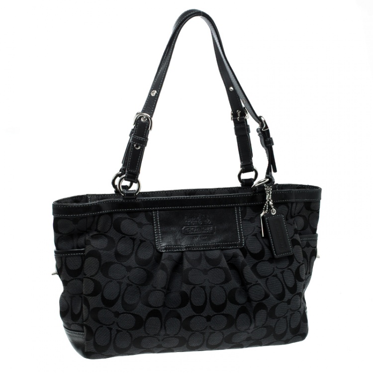 Pre Owned Coach Black Canvas Signature Tote